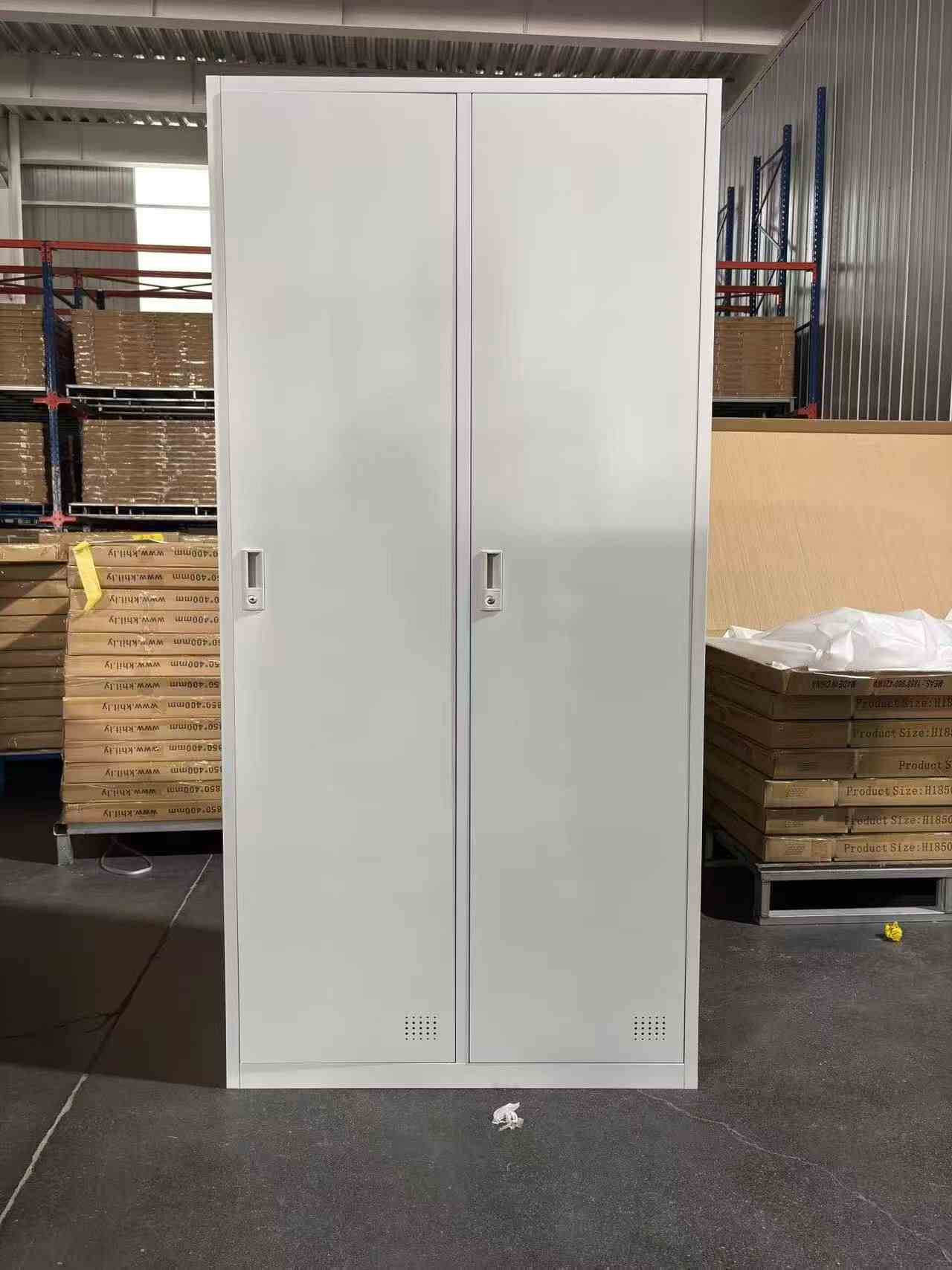 Metal Lockers for Schools, Offices, Gyms and Factories: A Complete Guide